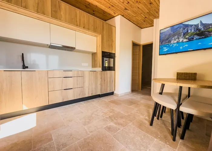 Cap Paradisu - Vue Et Montagne * Santa-Maria-di-Lota